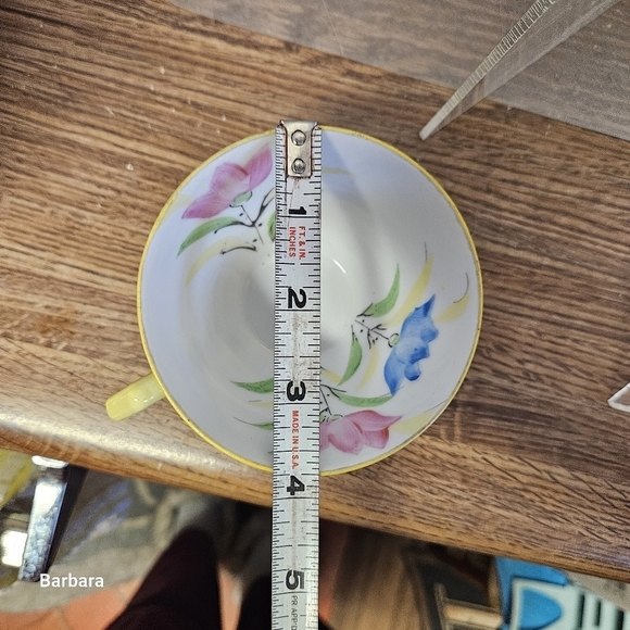 Vintage Porcelain Japanese Floral Teacup and Saucer Set - Picture 11 of 12